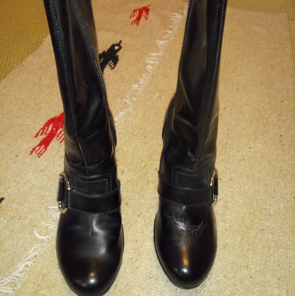 Boots - Picture 2 of 3
